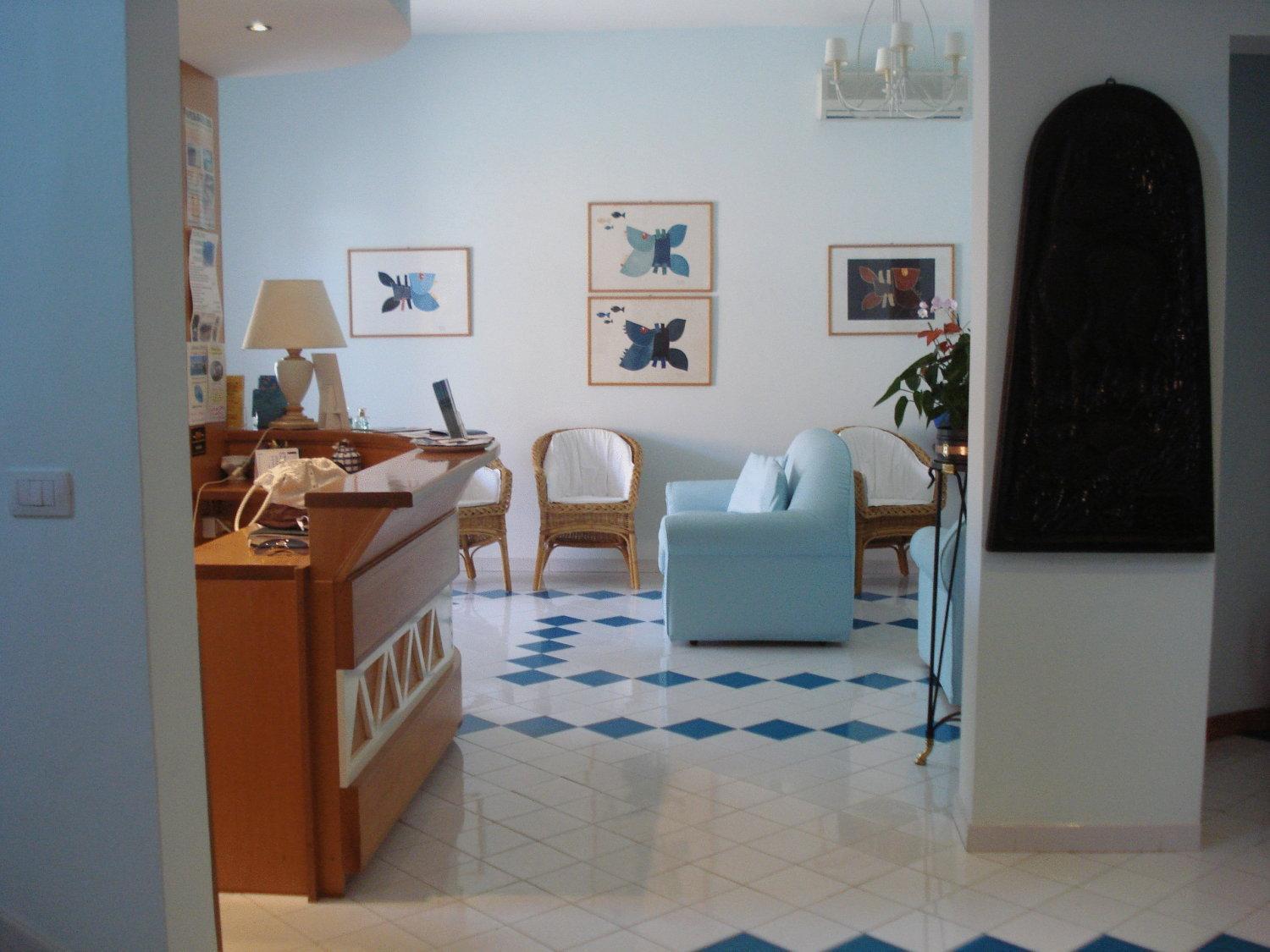 Hotel La Lampara Golfo Aranci Ngoại thất bức ảnh