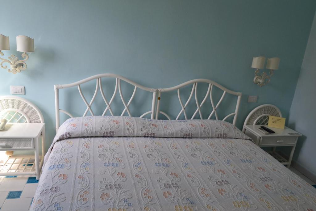Hotel La Lampara Golfo Aranci Phòng bức ảnh
